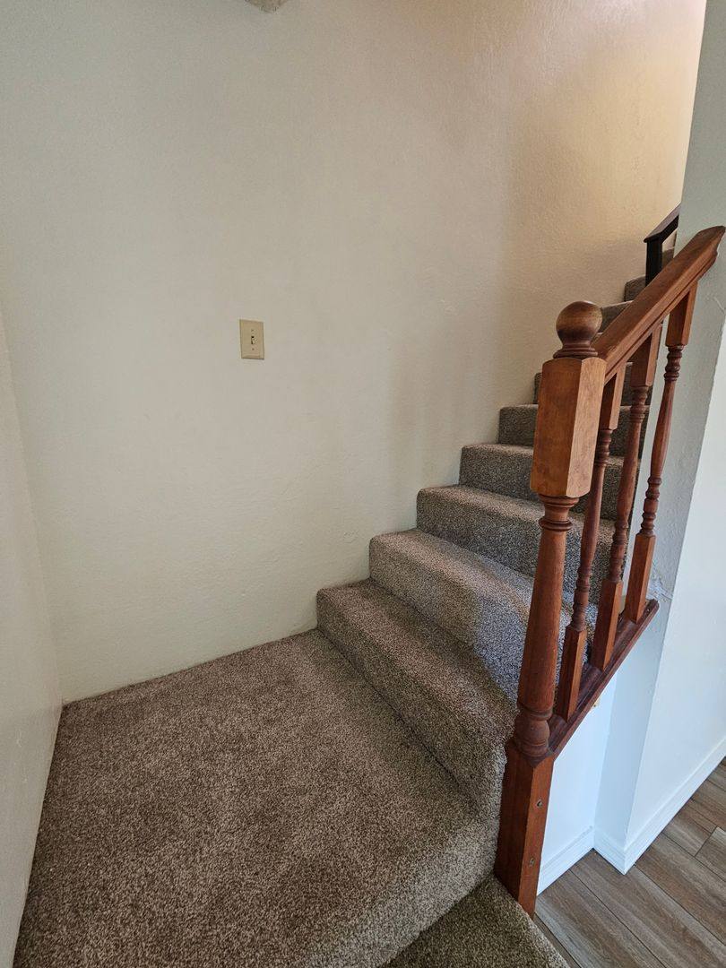 849 E 9th St, Medford, OR 97504 - Townhouse for Rent - Image 8