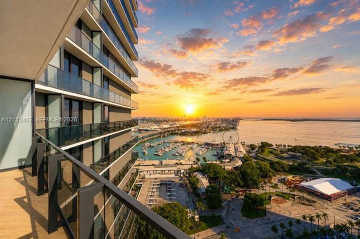 398 NE 5th St #2314, Miami, FL 33132 - Apartment for Rent - Image 4