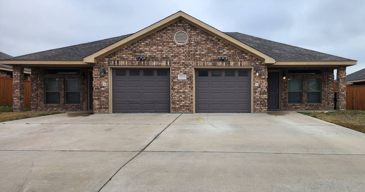 4704 A Passion Flower Loop, Killeen, TX 76549 - Townhouse for Rent - Image 1