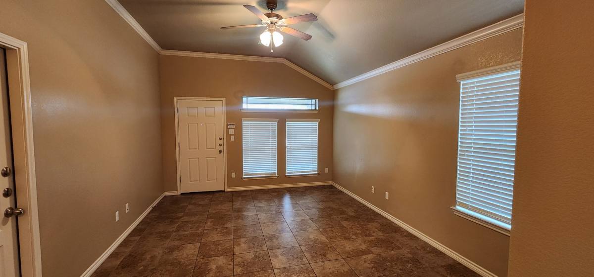 4704 A Passion Flower Loop, Killeen, TX 76549 - Townhouse for Rent - Image 4