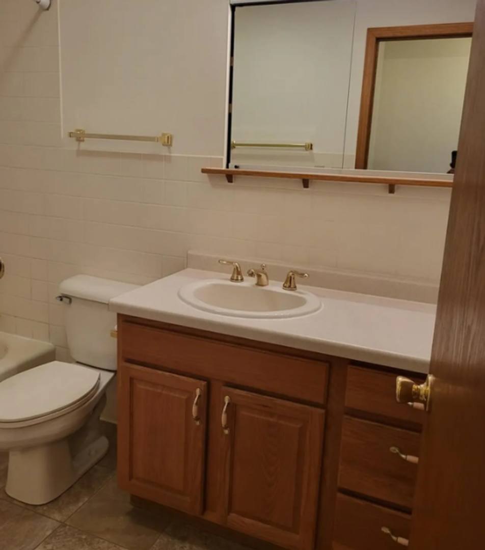 1609 Fourth Ave, Stevens Point, WI 54481 - Apartment for Rent - Image 5
