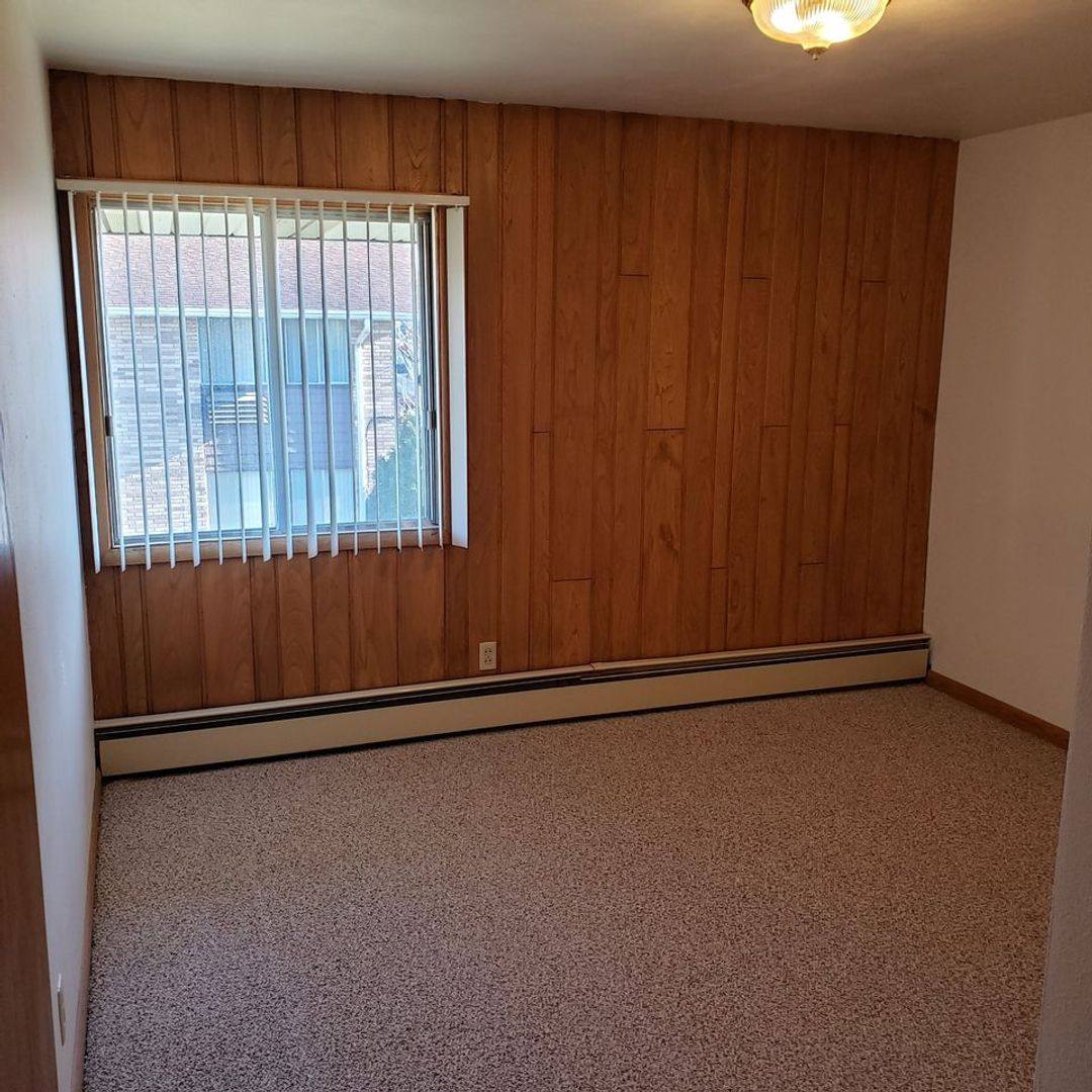 1609 Fourth Ave, Stevens Point, WI 54481 - Apartment for Rent - Image 10