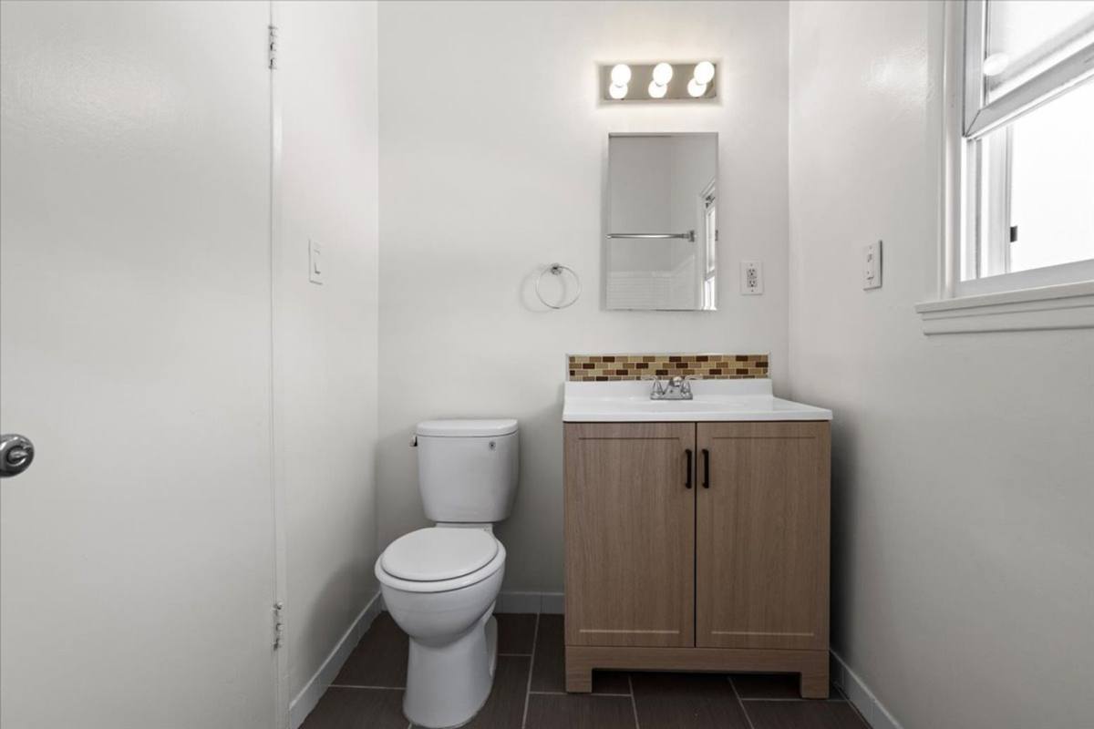 1646 Berkeley St, Santa Monica, CA 90404 - Apartment for Rent - Image 7