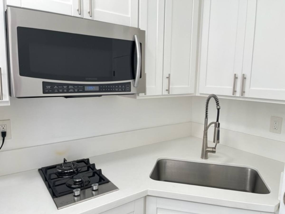 127 N Edgemont St, Los Angeles, CA 90004 - Apartment for Rent - Image 6