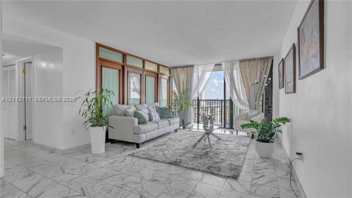1450 Brickell Bay Dr #1911, Miami, FL 33131 - Condo for Rent - Image 8