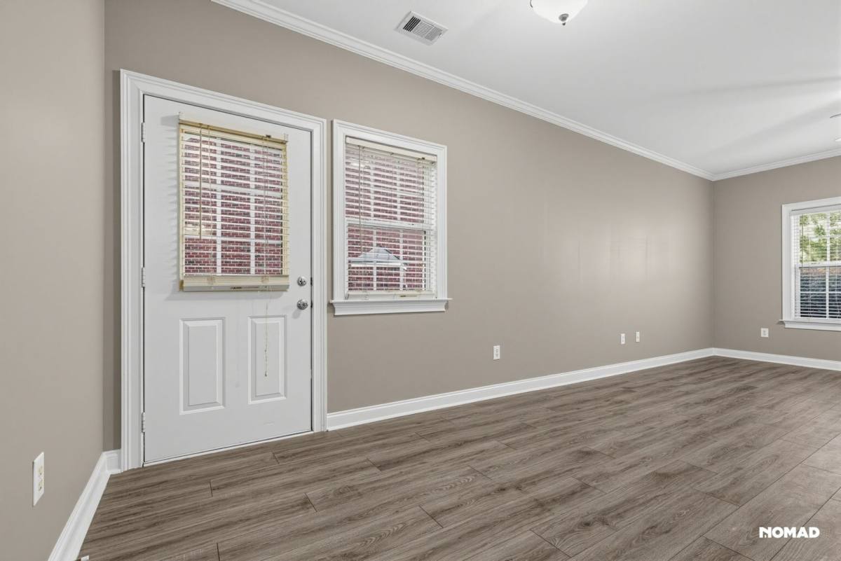 460 Barnett Shoals Rd #E7, Athens, GA 30605 - Condo for Rent - Image 3
