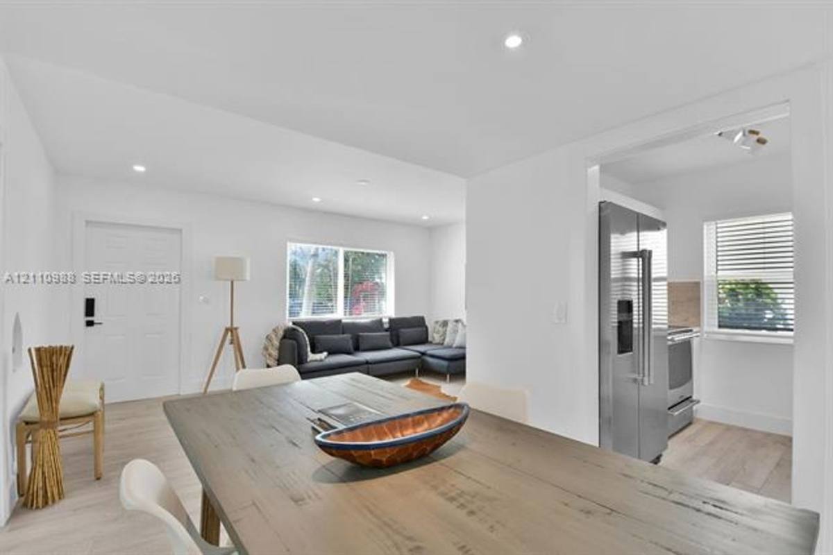 3521 SW 16th St, Miami, FL 33145 - House for Rent - Image 3