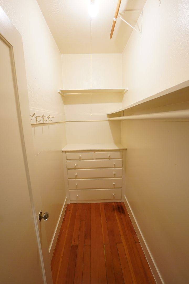 Art Deco In Midtown at Chrisler, 2210 I St, Sacramento, CA 95816 - Apartment for Rent - Image 6