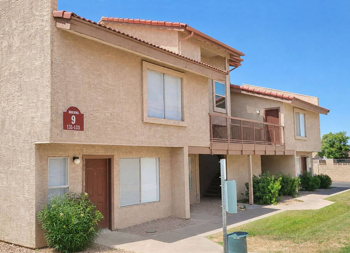 4828 W Orangewood Ave #131, Glendale, AZ 85301 - Townhouse for Rent - Image 2