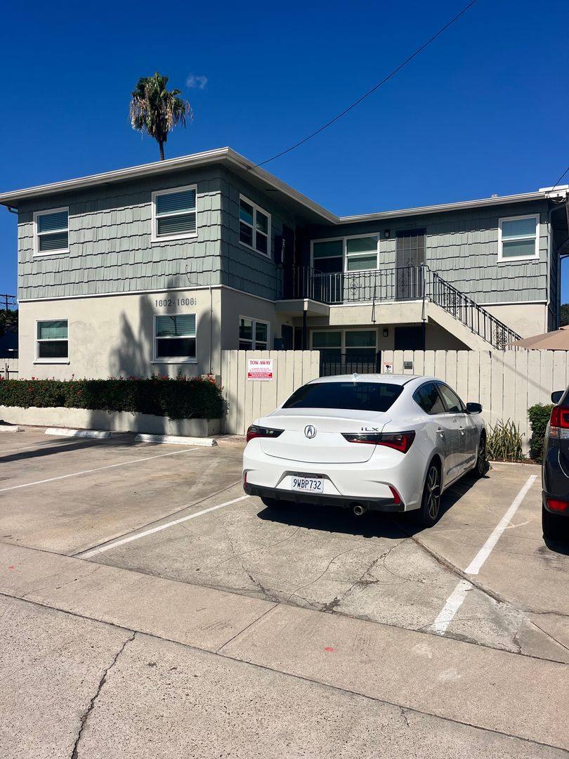 Apartment for rent at 1602 Pacific Beach Dr, San Diego, CA 92109