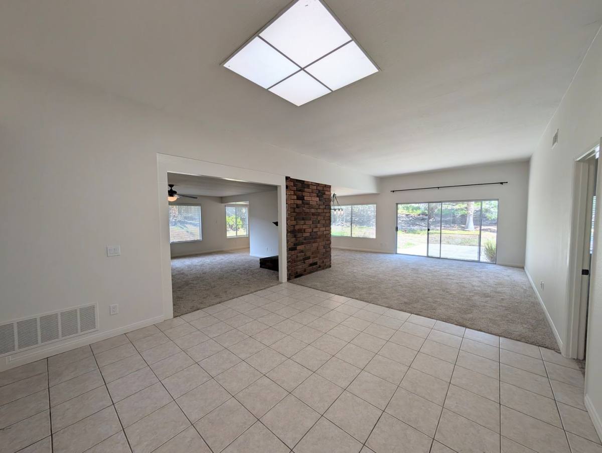 2042 Valley Rd, Oceanside, CA 92054 - House for Rent - Image 6