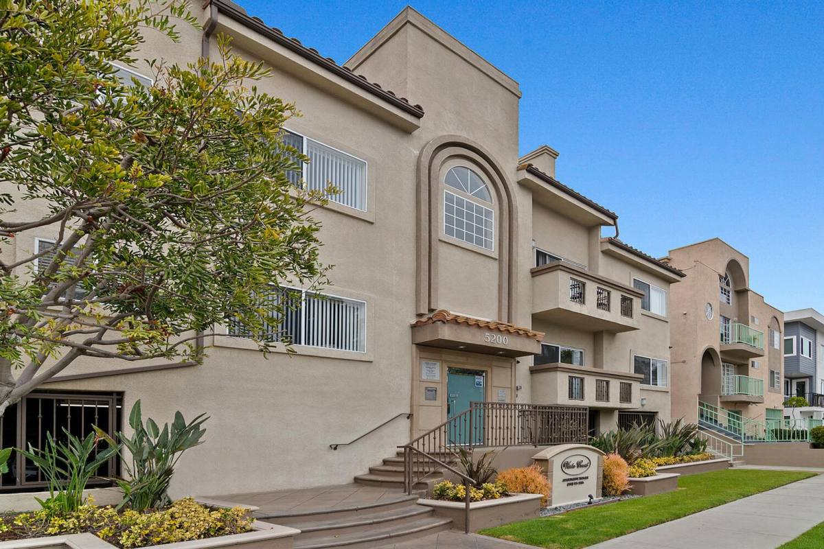 Vista Court Apartment Homes, 5200 Inglewood Blvd, Culver City, CA 90230 - Apartment for Rent - Image 1