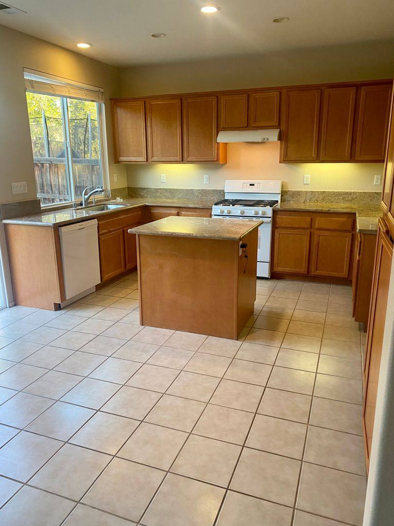 29428 El Presidio Lane, Menifee, CA 92584 - House for Rent - Image 6
