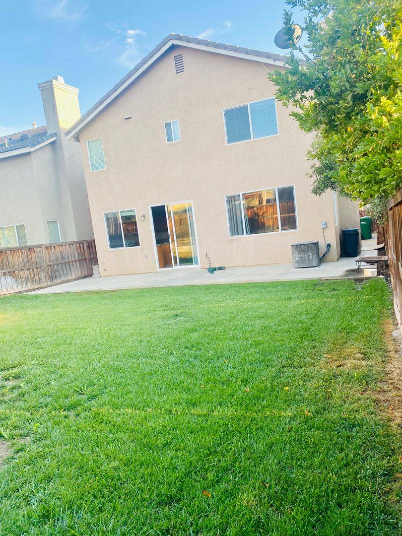 29428 El Presidio Lane, Menifee, CA 92584 - House for Rent - Image 3