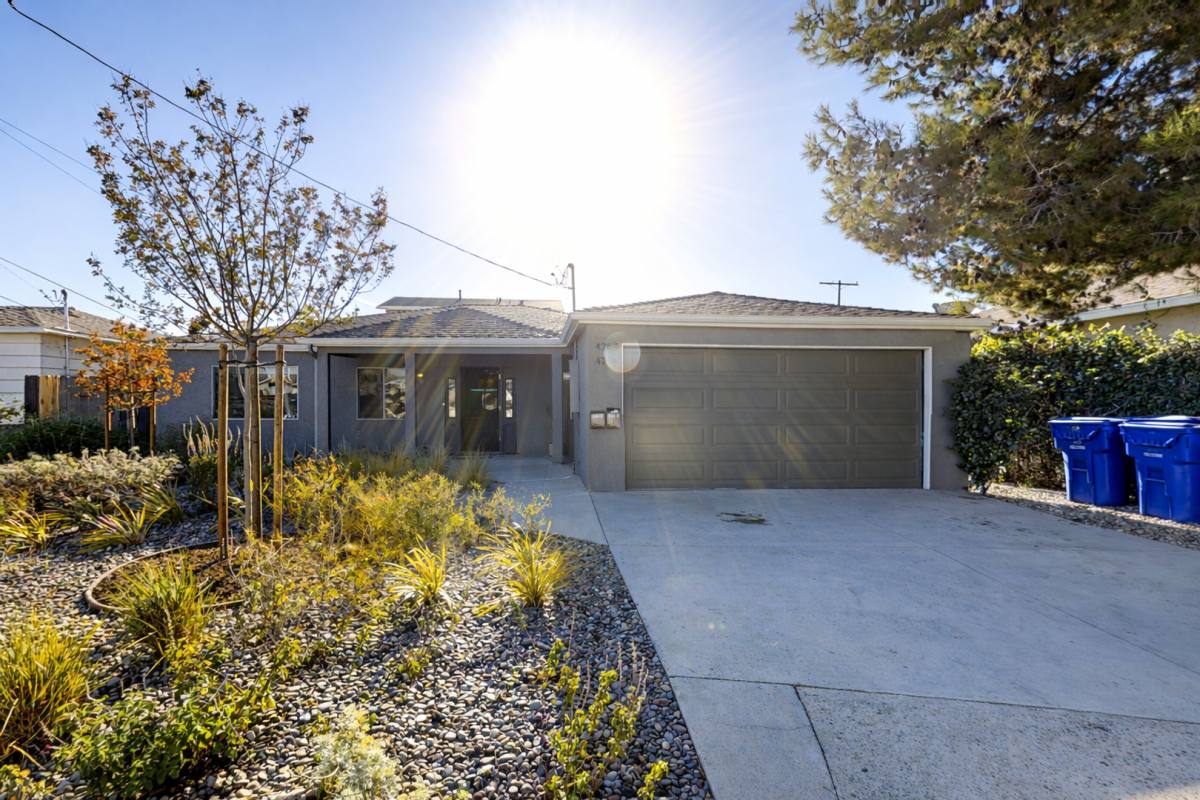 Townhouse for rent at 4788 63rd St, San Diego, CA 92115