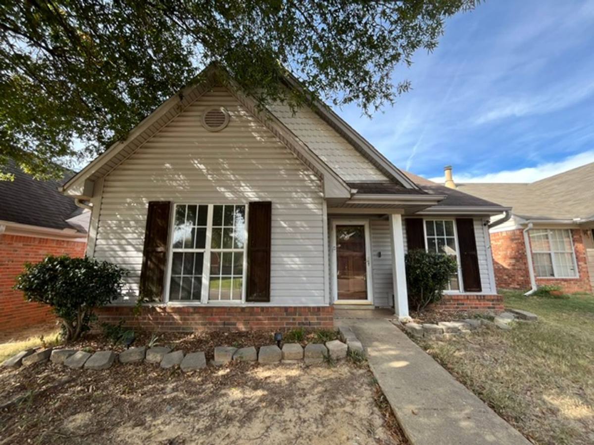 House for rent at 5583 April Dr, Southaven, MS 38671