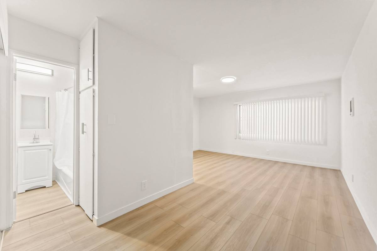 1337-1339 W 109th St, Los Angeles, CA 90044 - Apartment for Rent - Image 6