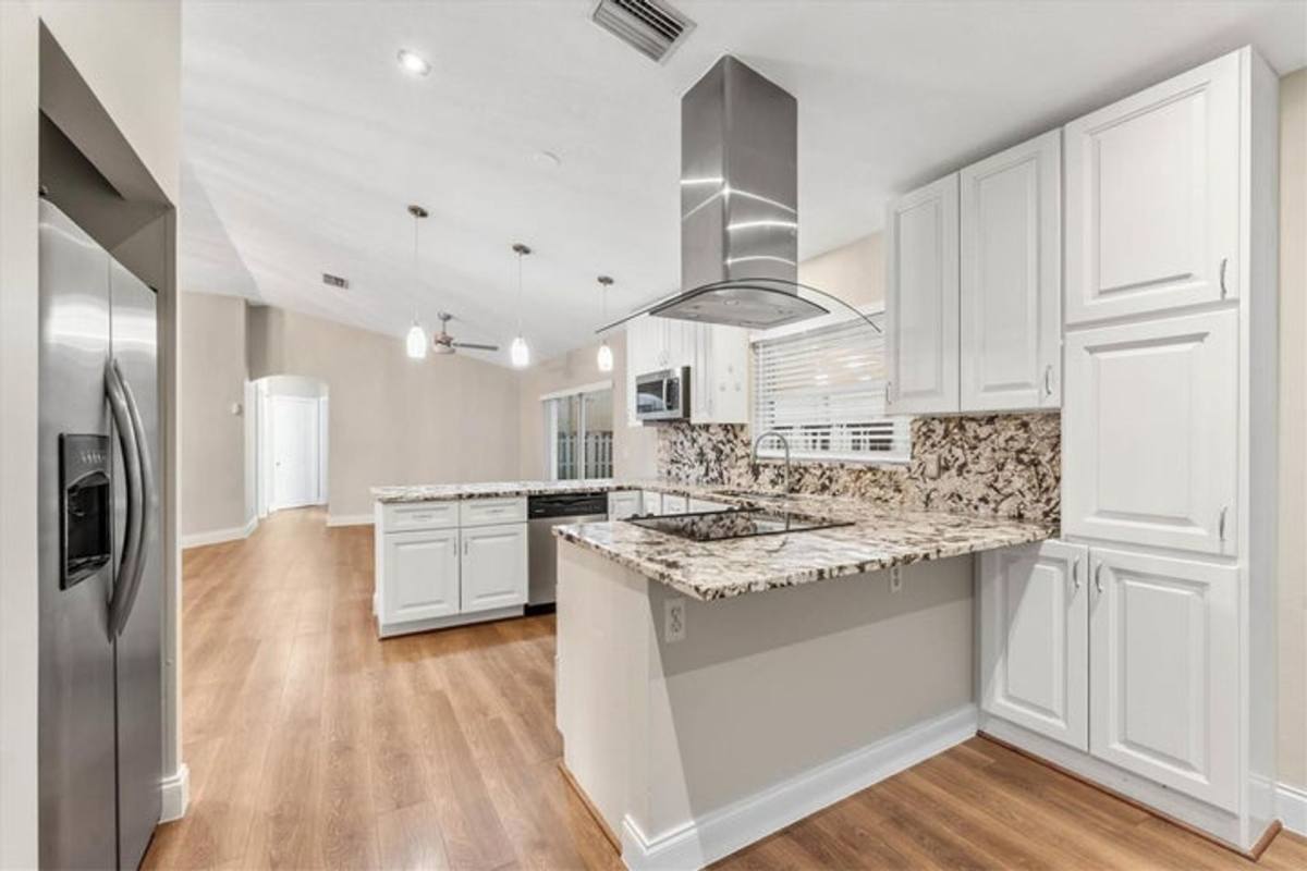 6000 NW 43rd Terrace, Coconut Creek, FL 33073 - House for Rent - Image 3