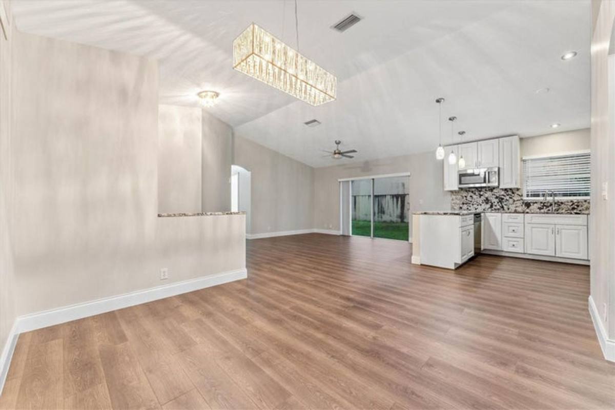 6000 NW 43rd Terrace, Coconut Creek, FL 33073 - House for Rent - Image 8