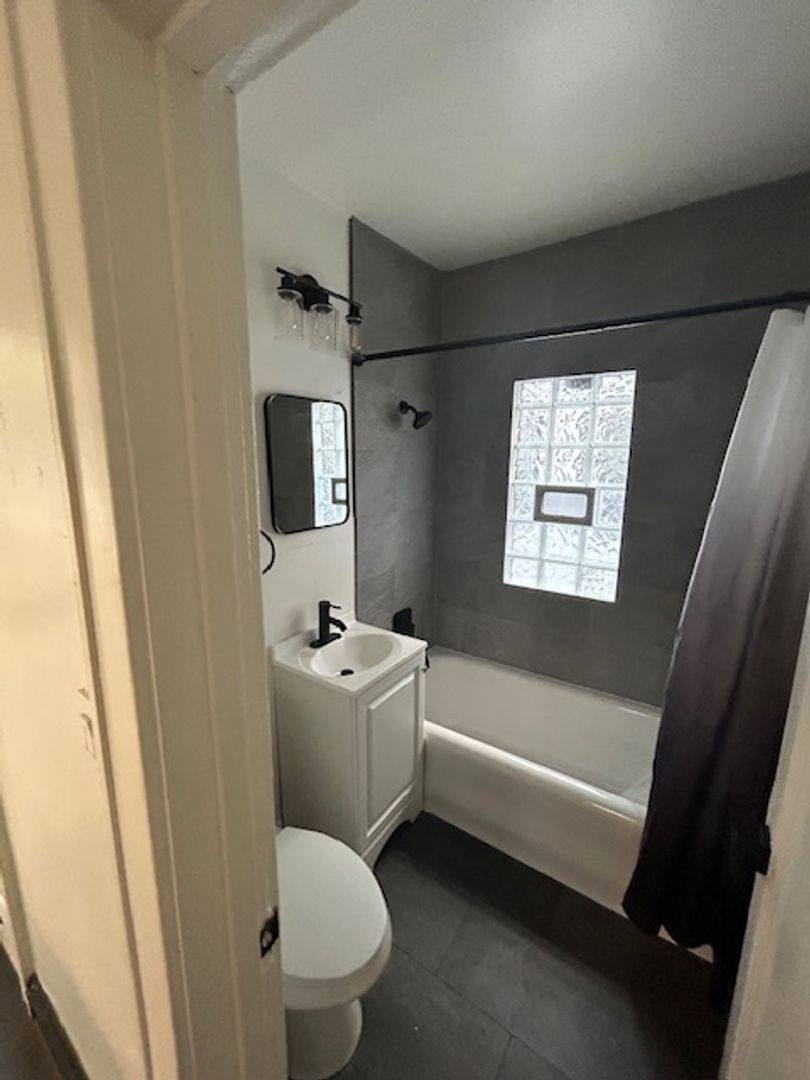 4959 N 38th St, Milwaukee, WI 53209 - Apartment for Rent - Image 6