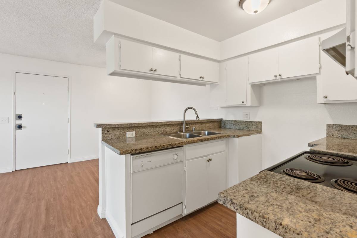 Apartment for rent at 13266 Foothill Blvd #105, Sylmar, CA 91342