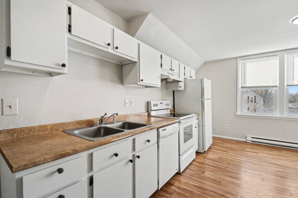533 14th Ave Bldg #2, Greeley, CO 80631 - Apartment for Rent - Image 2