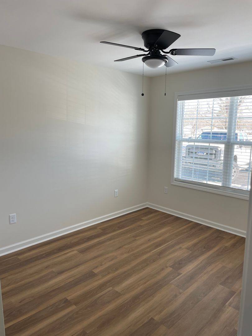 923 W 9th St, Russellville, KY 42276 - Apartment for Rent - Image 7