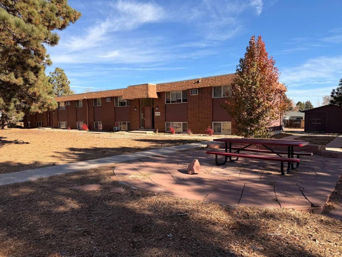 4231 & 4235 Forrest Hill Place, Colorado Springs, CO 80907 - Apartment for Rent - Image 8