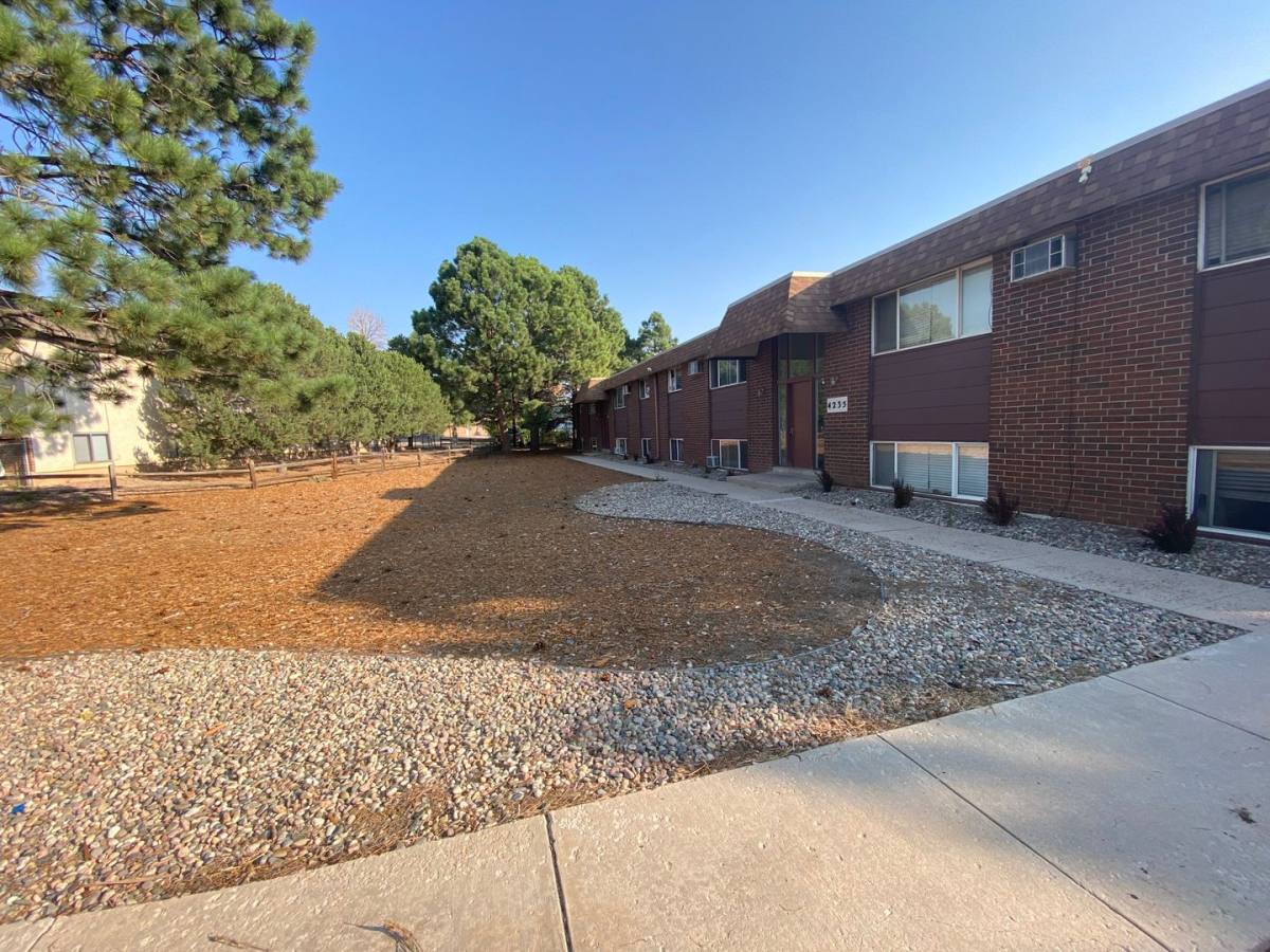 4231 & 4235 Forrest Hill Place, Colorado Springs, CO 80907 - Apartment for Rent - Image 9