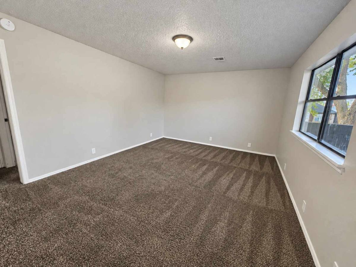 7009 NW 12th St, Oklahoma City, OK 73127 - House for Rent - Image 4