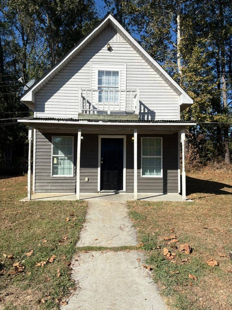 House for rent at 118 Money St, Tupelo, MS 38801