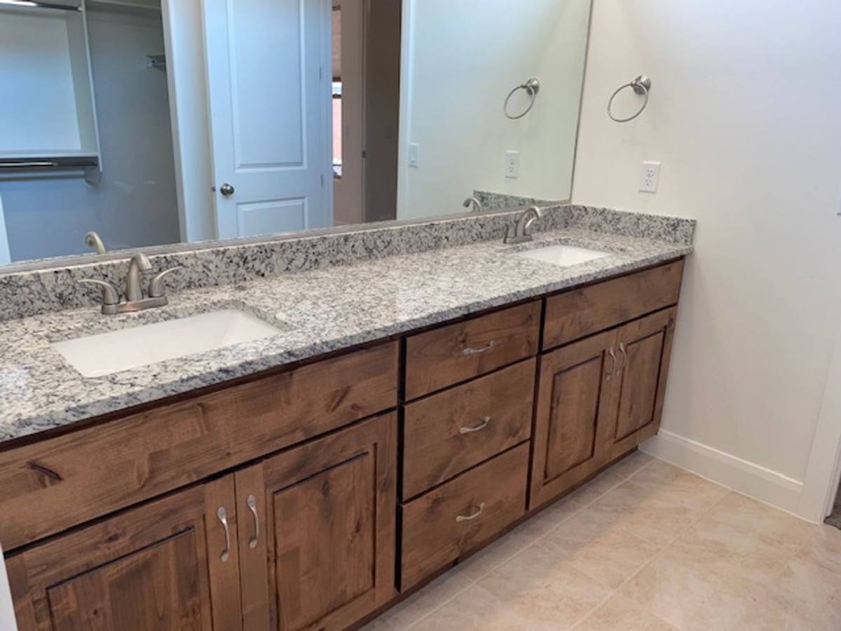 1117 N Red Beryl Dr, Washington, UT 84780 - House for Rent - Image 7