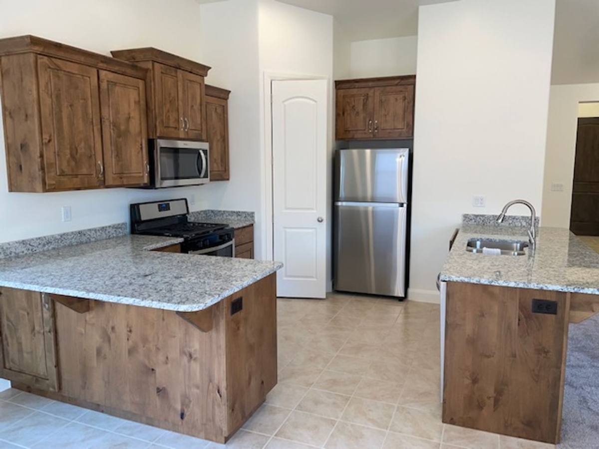 1117 N Red Beryl Dr, Washington, UT 84780 - House for Rent - Image 3