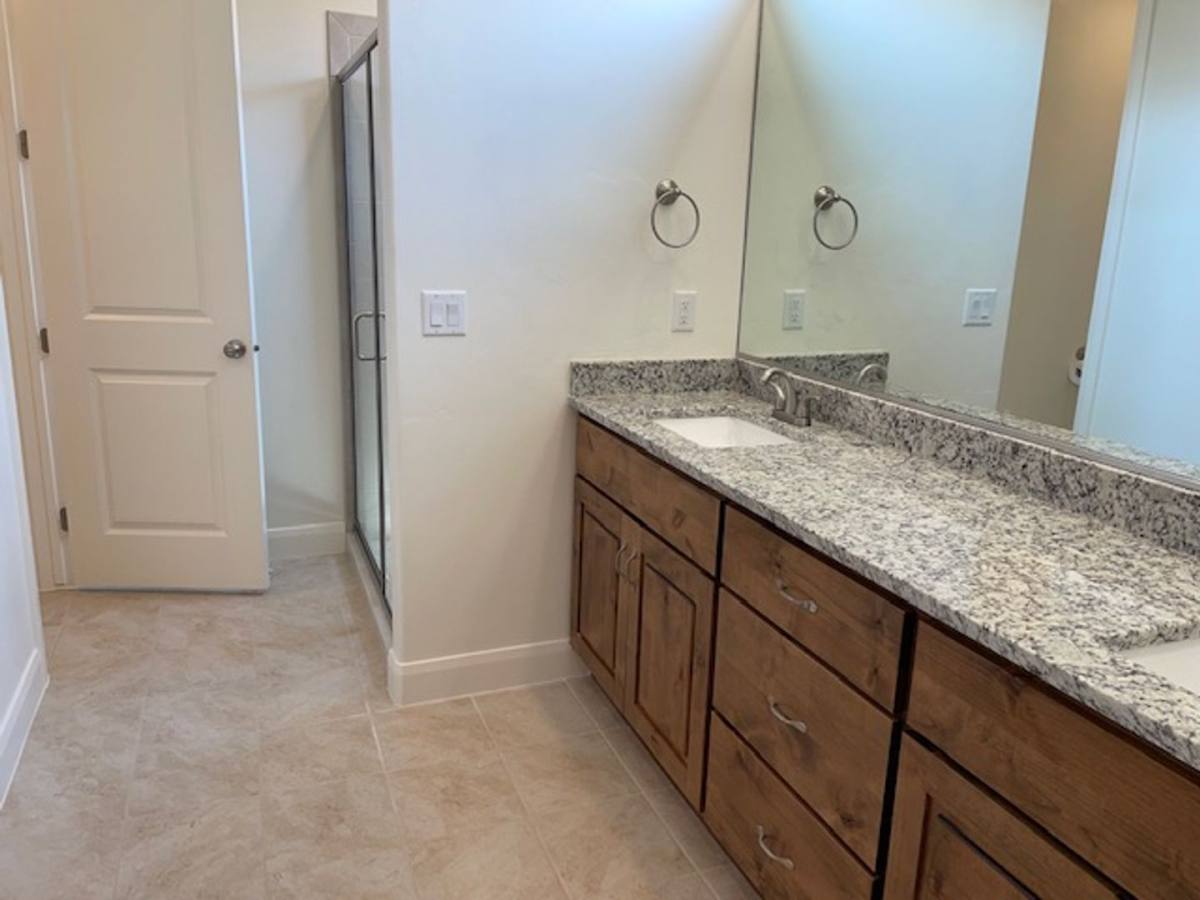 1117 N Red Beryl Dr, Washington, UT 84780 - House for Rent - Image 6