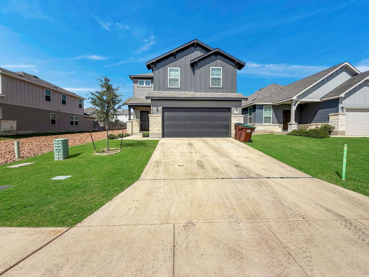 819 Bluegrass Point, New Braunfels, TX 78130 - House for Rent - Image 1