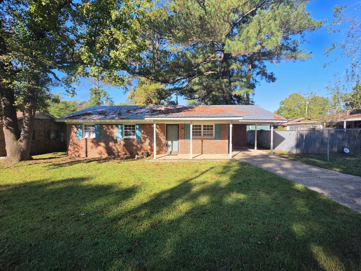 House for rent at 3112 42nd Ave, Tuscaloosa, AL 35401
