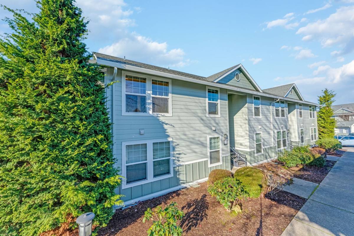 Apartment for rent at Big Meadow, 1111 Meadow Dr, Molalla, OR 97038