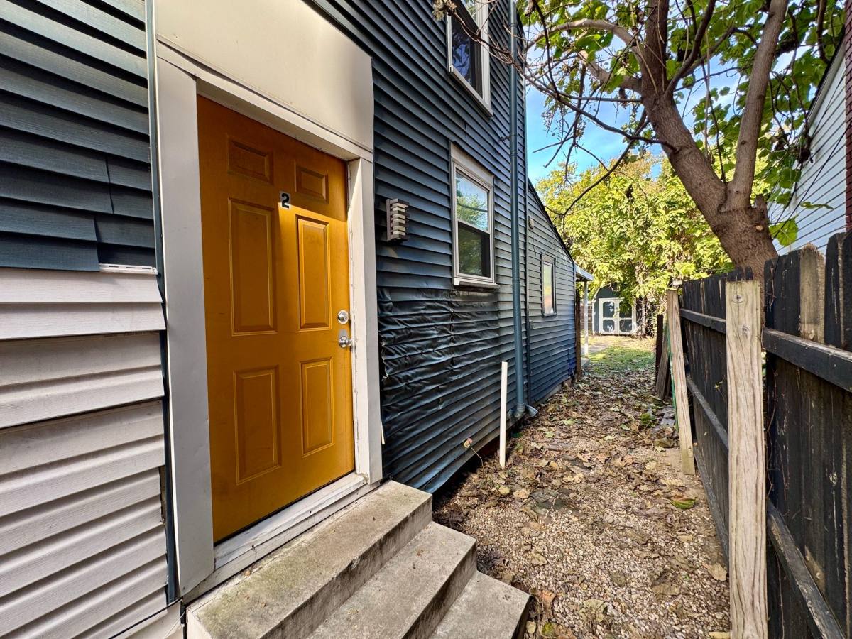 323 E Oak St, Louisville, KY 40203 - Apartment for Rent - Image 3