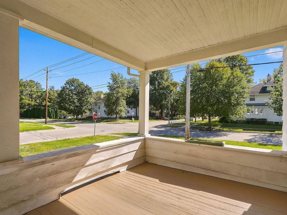 1721 Clay St, Cedar Falls, IA 50613 - House for Rent - Image 3