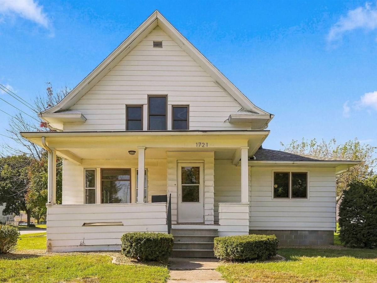 1721 Clay St, Cedar Falls, IA 50613 - House for Rent - Image 2