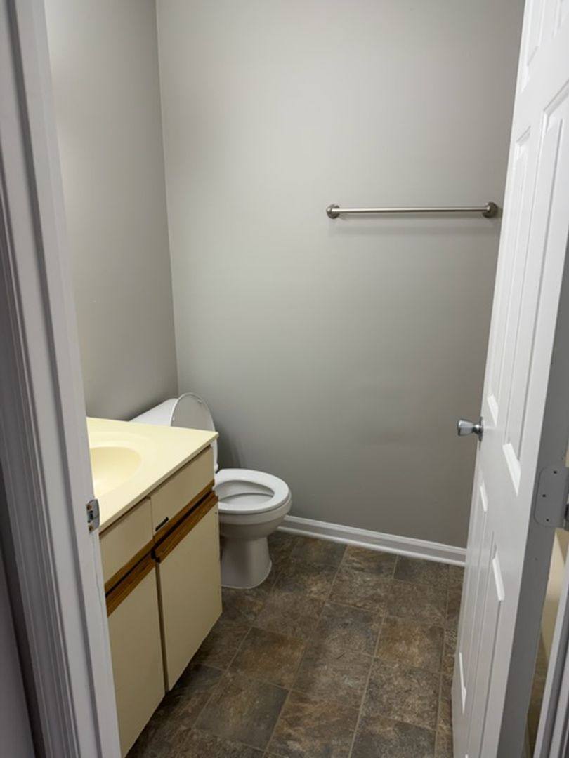 1656 Foxhaven Dr, Richmond, KY 40475 - Apartment for Rent - Image 3