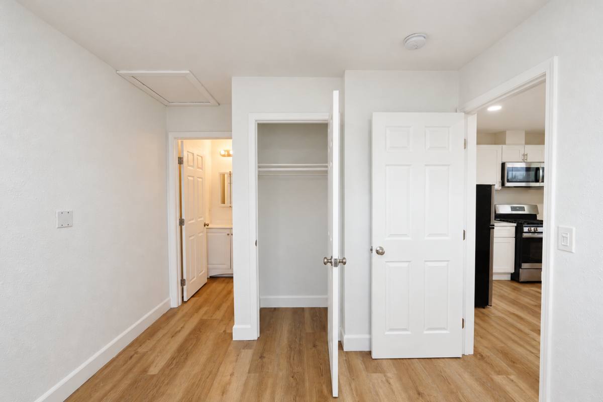 13512 5th Place, Yucaipa, CA 92399 - Apartment for Rent - Image 7