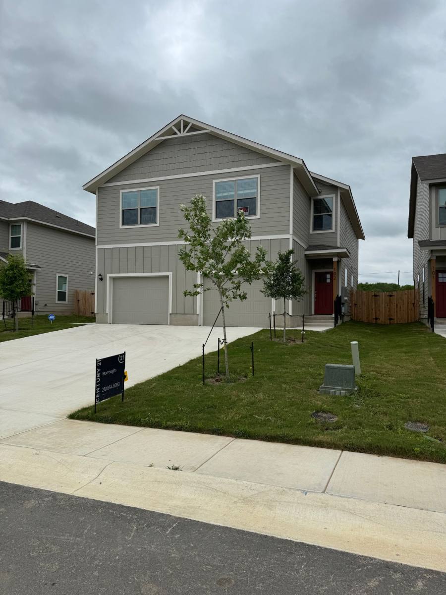 7536 Magnolia Village #101, San Antonio, TX 78252 - Townhouse for Rent - Image 1