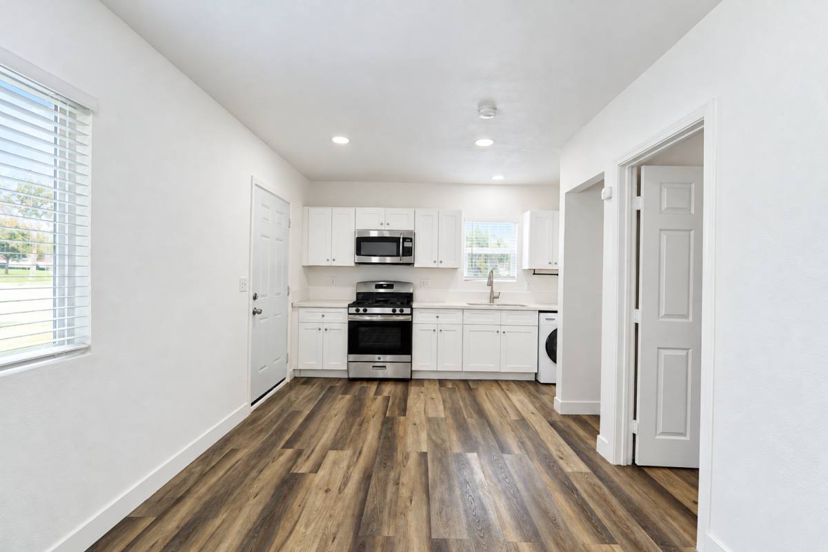 719 Esther Way, Redlands, CA 92373 - Apartment for Rent - Image 3
