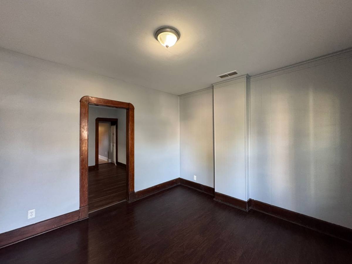 1411 S Alabama St, Indianapolis, IN 46225 - Townhouse for Rent - Image 3