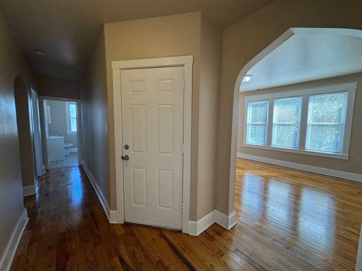 Apartment for rent at 4140 W Grenshaw St, Chicago, IL 60624