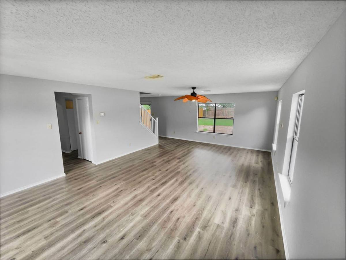 9731 Bronson Creek, San Antonio, TX 78251 - House for Rent - Image 3