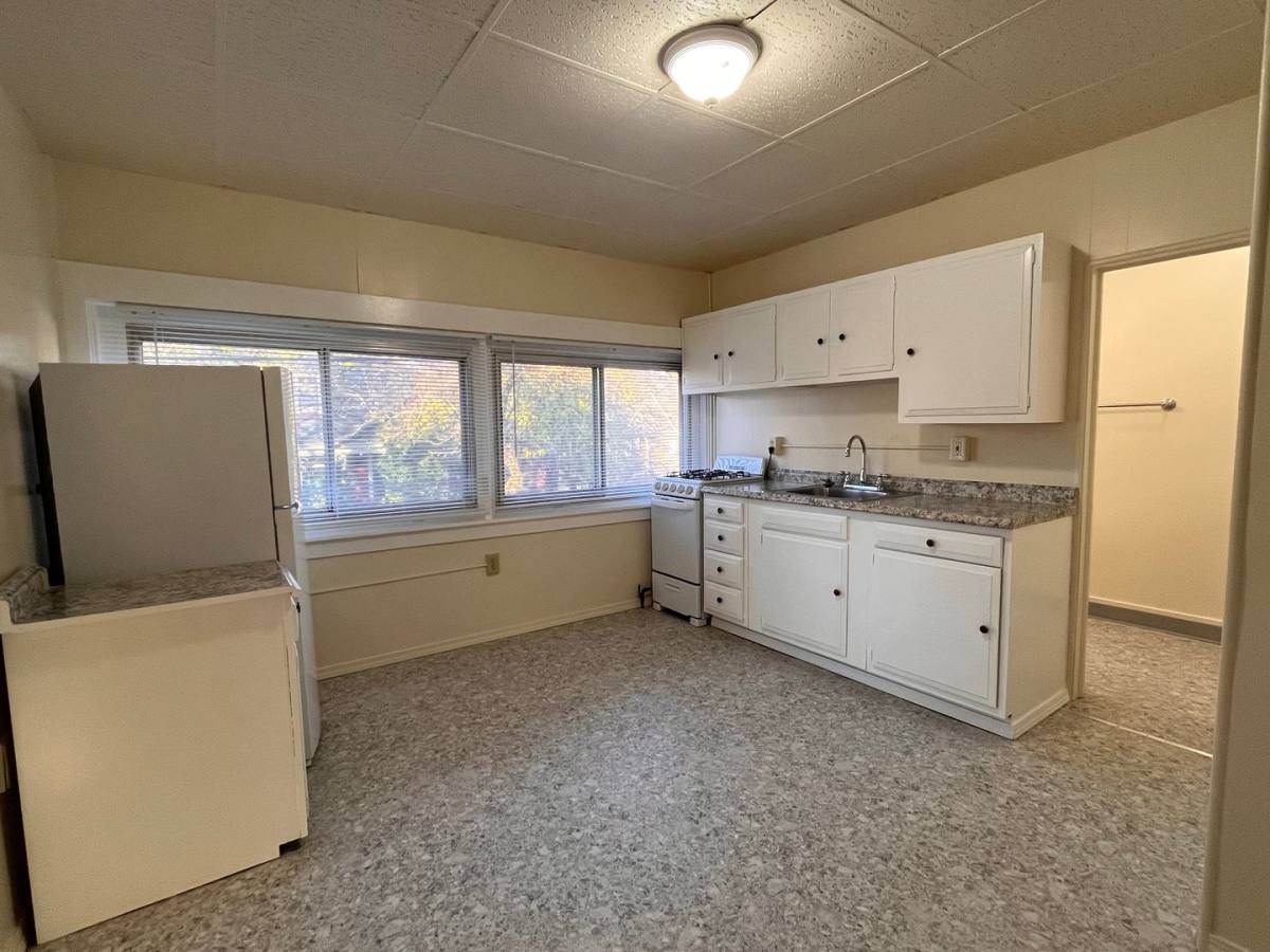 1704 SE Main St #3, Portland, OR 97214 - Apartment for Rent - Image 2
