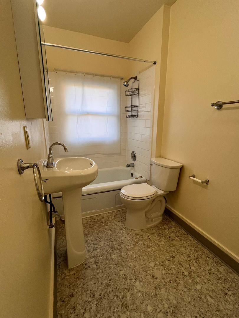 1704 SE Main St #3, Portland, OR 97214 - Apartment for Rent - Image 7