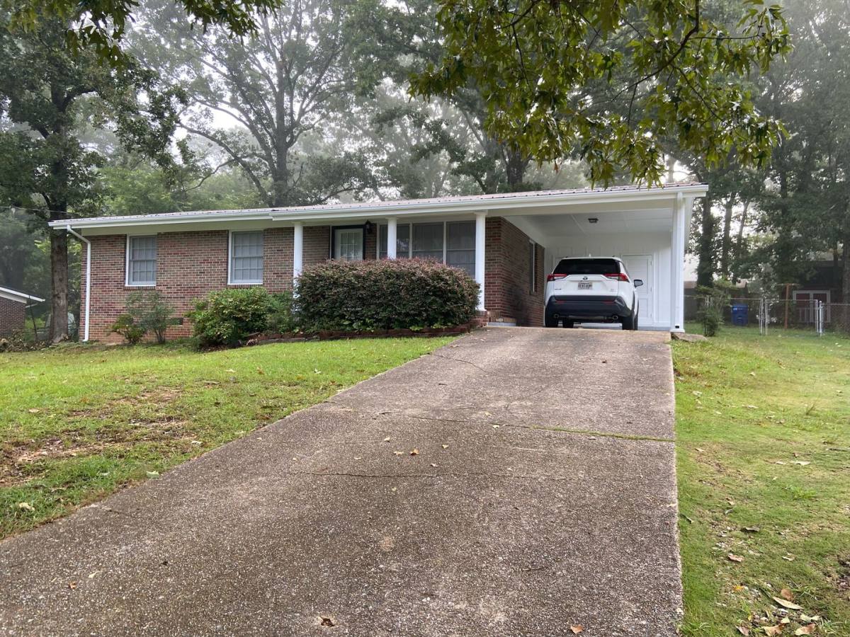 House for rent at 5305 Saks Rd, Anniston, AL 36206